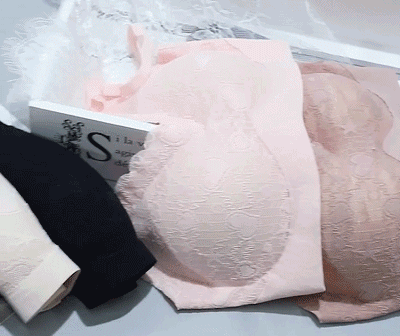 1598435604707187.gif ナイトブラ 伸縮性抜群