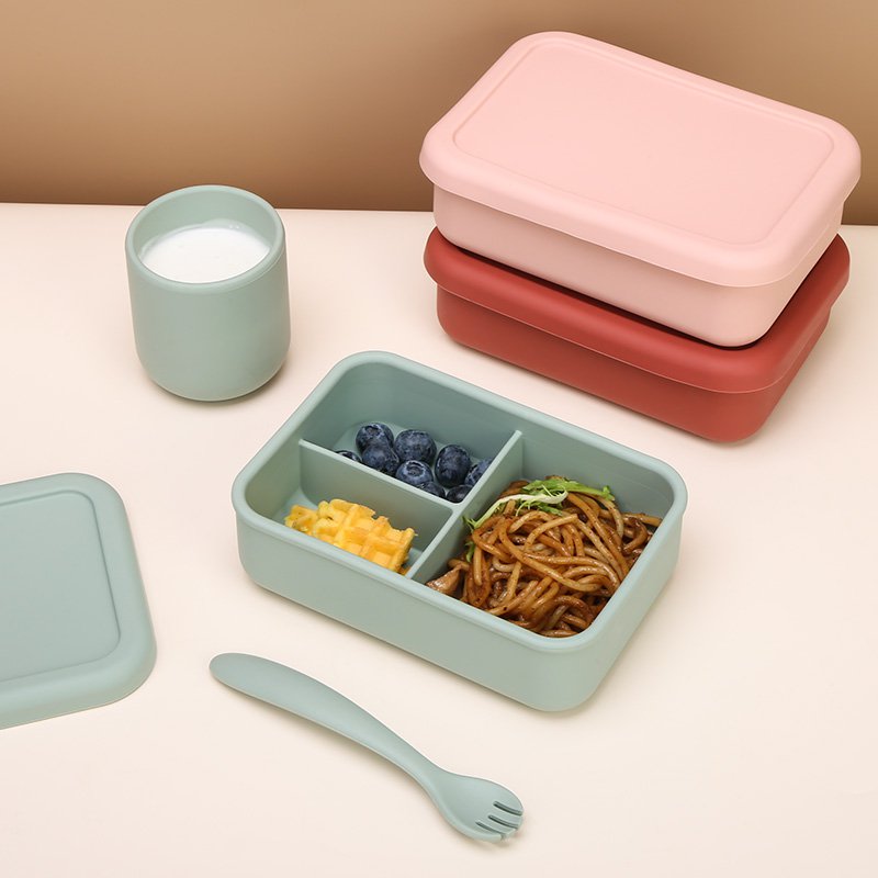 Reusable Silicone Salad Container for Kids Snacks
